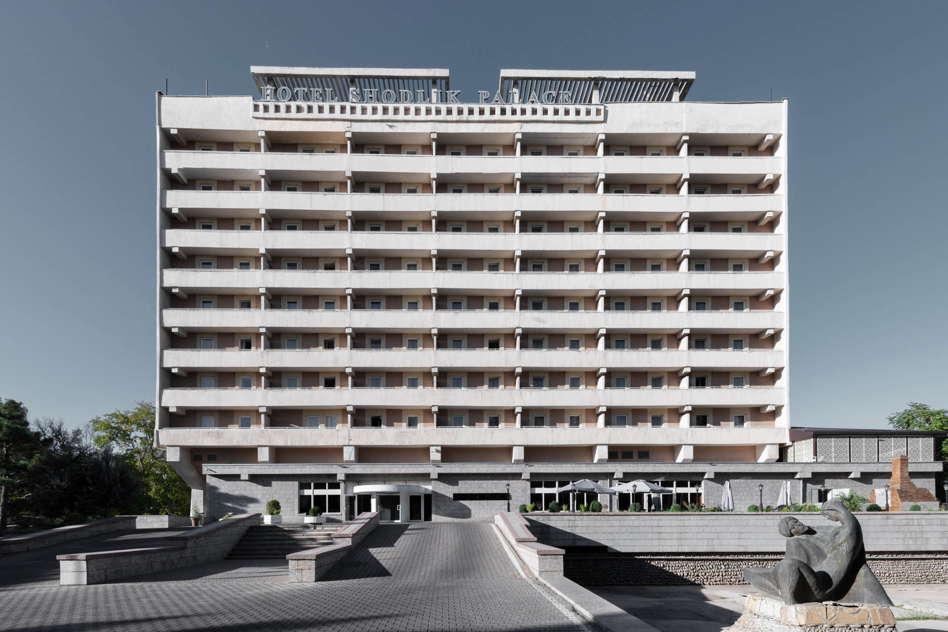 Ilkhom Theater, Shodlik Hotel